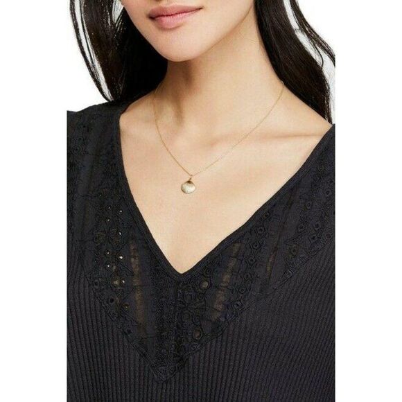 Free People Embroidered Blouse Top Women's XS Black Bell Sleeves V-Neck NEW - Picture 9 of 14